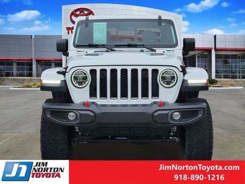 Used 2021 Jeep Gladiator Rubicon AWD/4WD image 2