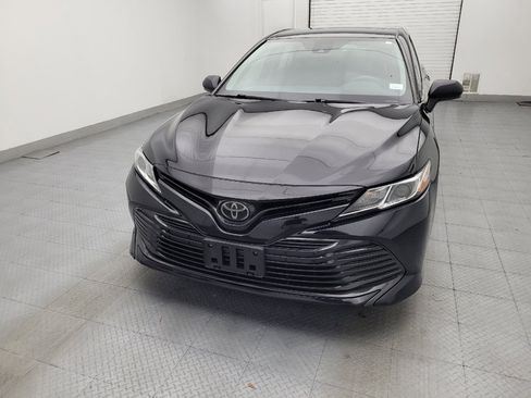 Used 2020 Toyota Camry LE FWD image 15