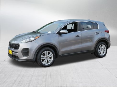 Used 2017 Kia Sportage LX FWD image 3