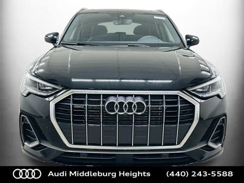 Certified 2025 Audi Q3 2.0T Premium Plus w/ Premium Plus Package image 2