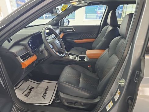 Used 2024 Mitsubishi Outlander SEL image 14