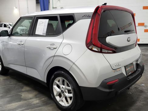 Used 2021 Kia Soul S image 13