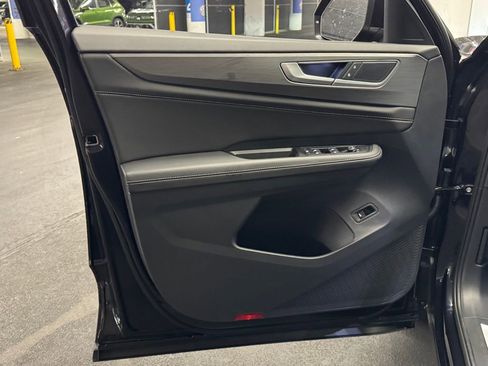 New 2026 Volkswagen Atlas Cross Sport SE image 19