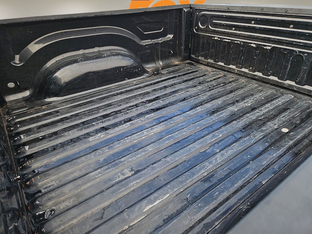 Used 2019 RAM 1500 Tradesman w/ Chrome Appearance Group RWD image 12