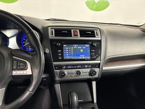 Used 2016 Subaru Outback 3.6R Limited image 19