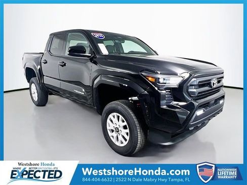 Used 2025 Toyota Tacoma SR5 image 1