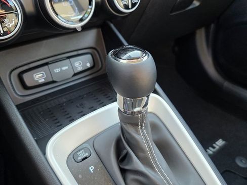 New 2025 Hyundai Venue Limited image 29