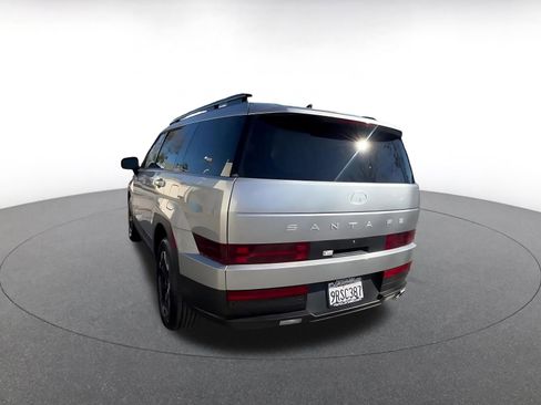 Used 2025 Hyundai Santa Fe SEL image 11
