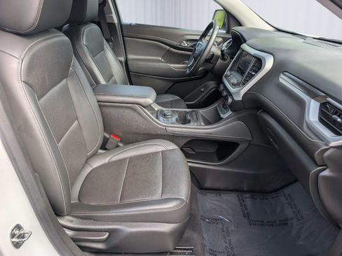 Certified 2023 GMC Acadia SLT AWD/4WD image 9