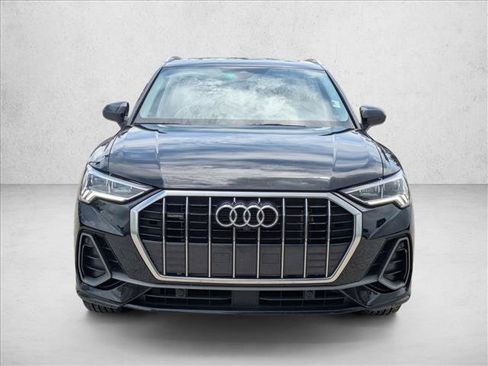 Used 2022 Audi Q3 2.0T Premium Plus AWD/4WD image 2