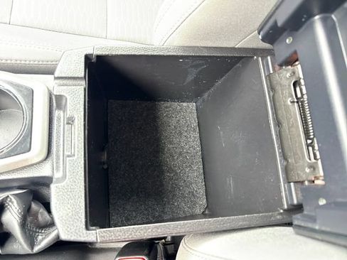 Used 2017 Toyota Tacoma SR5 w/ Tow Package image 31