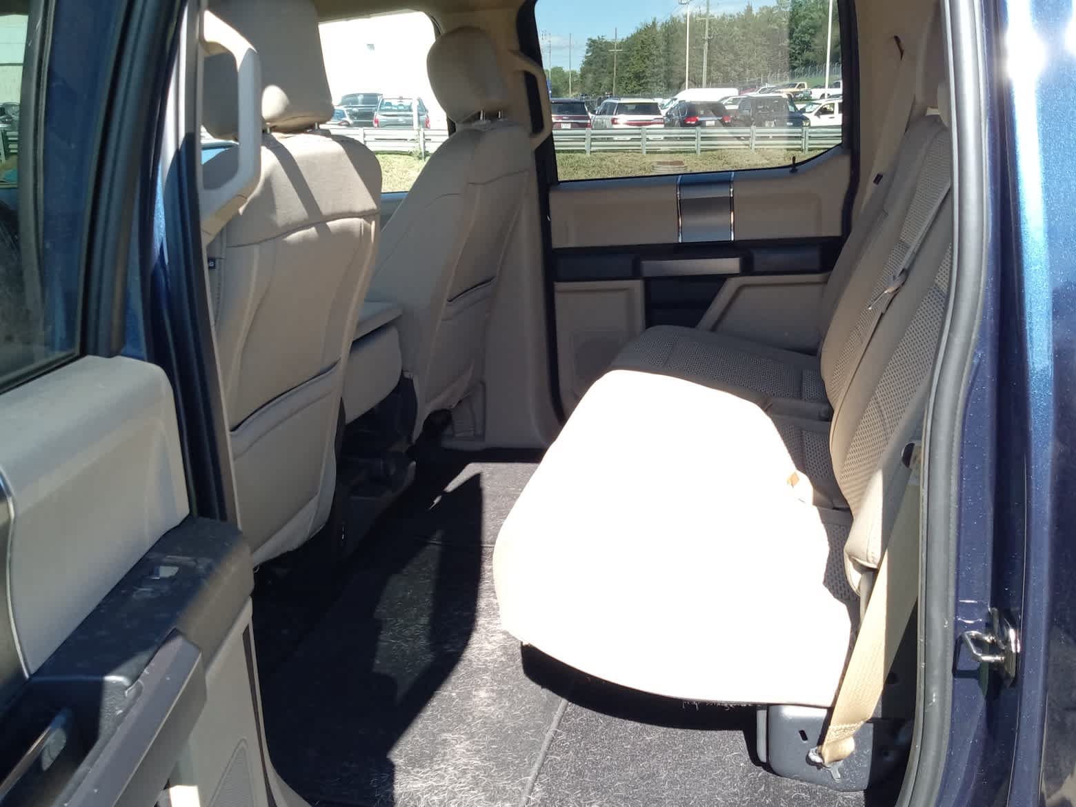 Used 2018 Ford F150 XLT w/ Equipment Group 302A Luxury AWD/4WD image 12