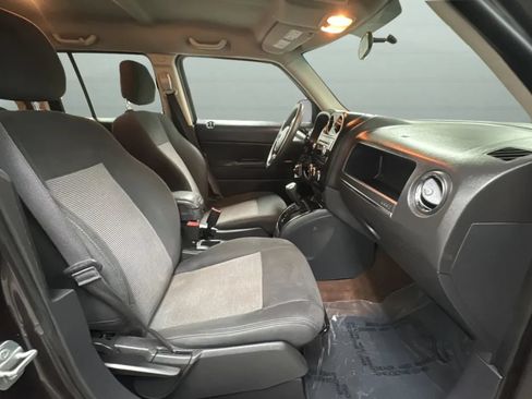 Used 2015 Jeep Patriot Sport w/ Power Value Group FWD image 22