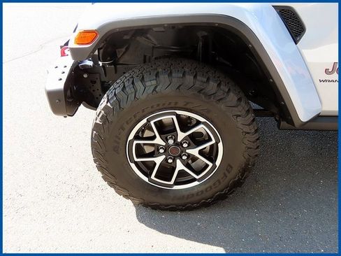 Certified 2024 Jeep Wrangler Unlimited Rubicon image 4