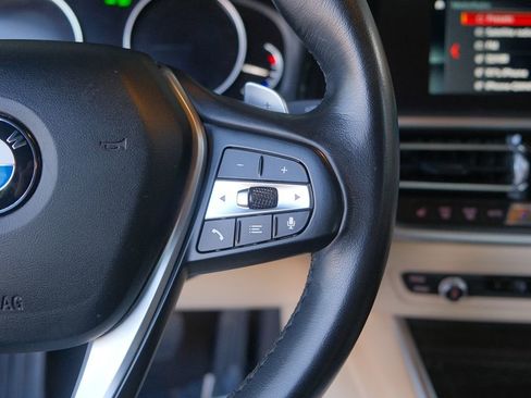 Used 2019 BMW 330i Sedan w/ Driving Assistance Package image 19