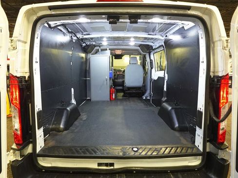 Used 2019 Ford Transit 250 130 Low Roof image 18