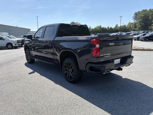 Used 2024 Chevrolet Silverado 1500 LT Trail Boss w/ Convenience Package II AWD/4WD image 6
