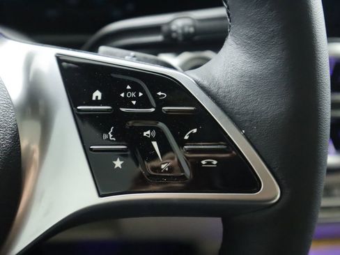 New 2026 Mercedes-Benz GLB 250 image 13