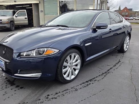 Used 2013 Jaguar XF 3.0 image 2