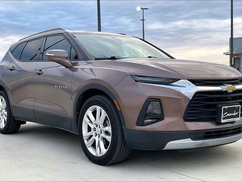 Used 2019 Chevrolet Blazer LT w/ Sun and Wheels Package image 3