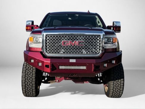 Used 2016 GMC Sierra 2500 Denali w/ Duramax Plus Package image 3