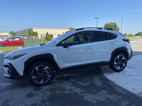 Certified 2025 Subaru Crosstrek 2.5i Limited w/ Popular Package #3A image 2