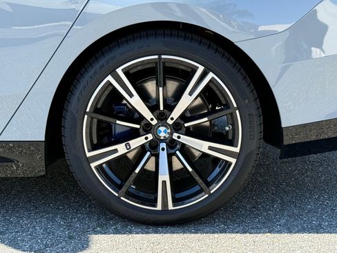 New 2026 BMW 530i xDrive w/ M Sport Package image 17