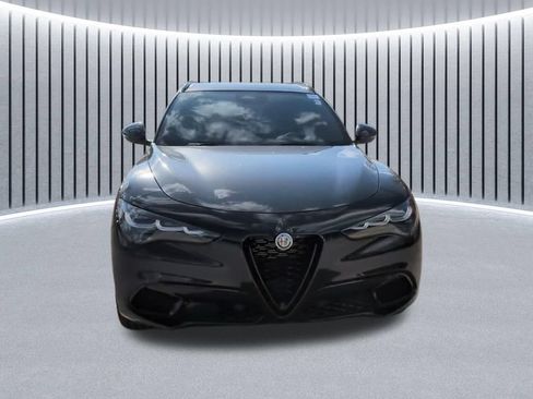 Used 2025 Alfa Romeo Stelvio Sprint AWD/4WD image 4