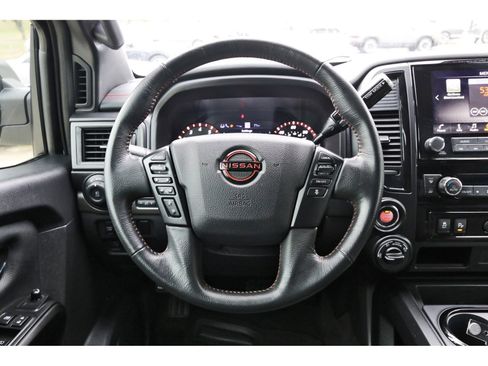 Used 2023 Nissan Titan PRO-4X image 15
