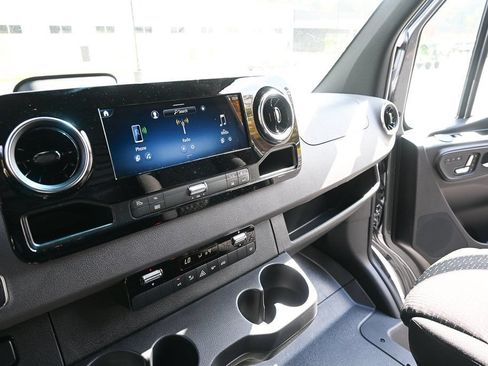 Used 2026 Mercedes-Benz Sprinter 2500 image 13