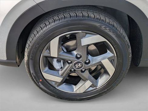 New 2026 Hyundai Venue SEL image 9