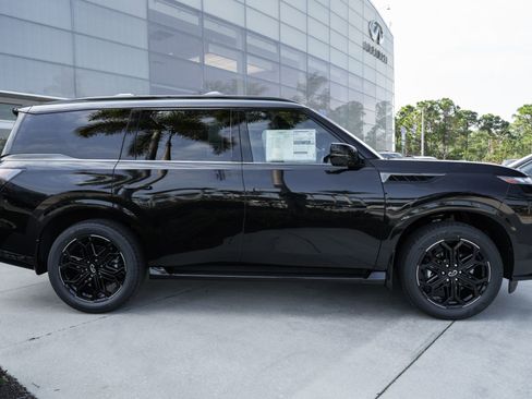 New 2026 INFINITI QX80 4WD w/ Sport Exterior Package image 25