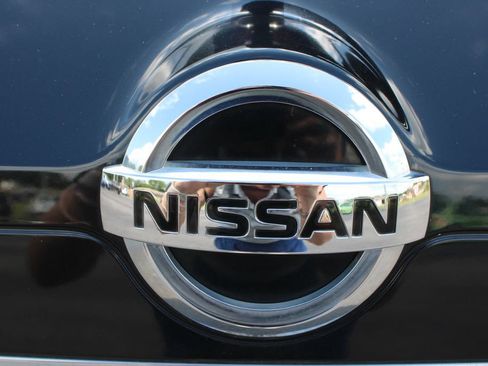 Used 2017 Nissan Rogue S FWD image 14