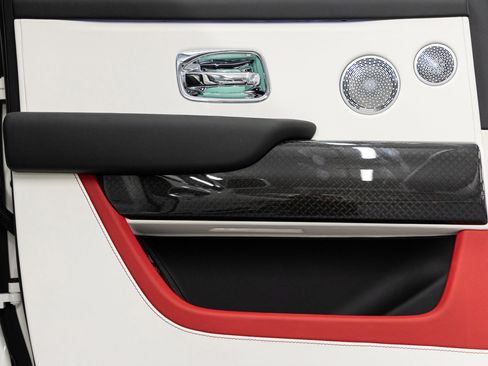 New 2026 Rolls-Royce Cullinan Black Badge image 34