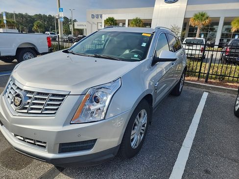 Used 2015 Cadillac SRX Luxury w/ Driver Awareness Package image 2