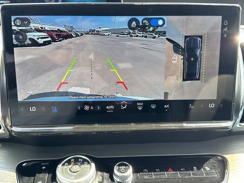 Used 2025 Ford Expedition Max Platinum image 30