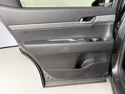 Used 2025 Hyundai Palisade SEL FWD image 27