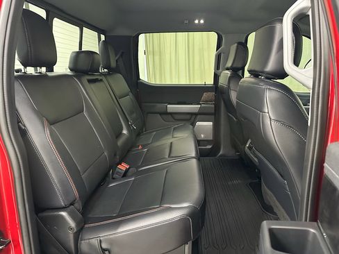 Used 2024 Ford F250 Lariat w/ Black Appearance Package image 20