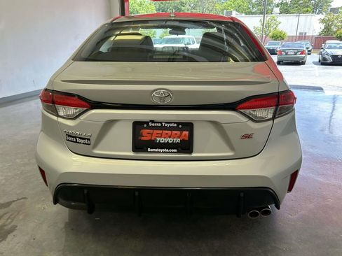 Used 2025 Toyota Corolla SE FWD image 4