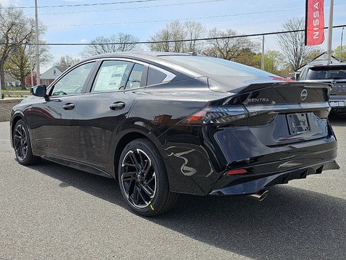 New 2026 Nissan Sentra SR w/ Floor Mat Package image 3