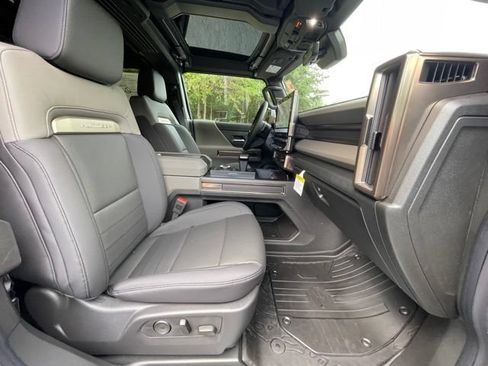 New 2025 GMC Hummer EV 2X AWD/4WD image 25