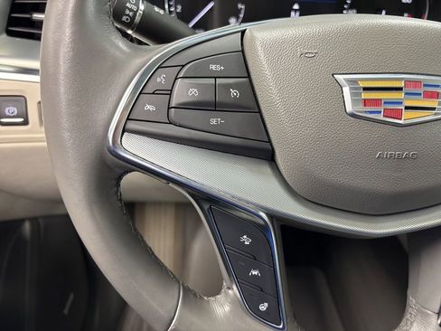 Used 2022 Cadillac XT5 Premium Luxury image 40