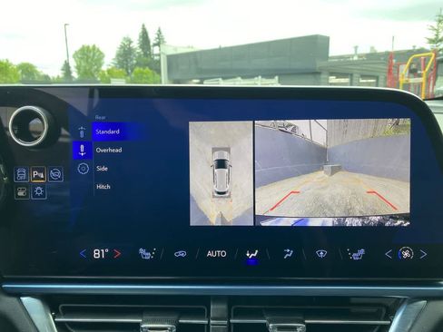 Used 2025 Chevrolet Equinox EV LT w/ Convenience Package FWD image 24