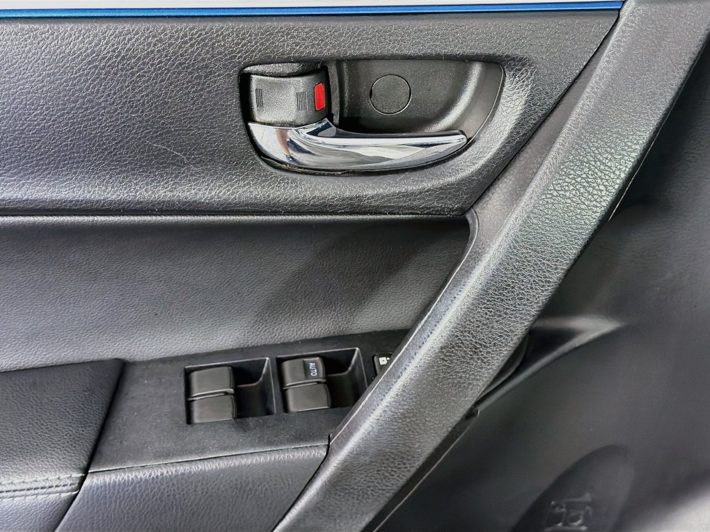 Used 2015 Toyota Corolla S FWD image 22