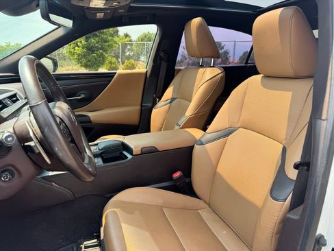 Used 2019 Lexus ES 350 w/ Premium Package FWD image 7