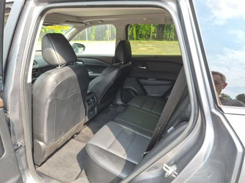Used 2023 Nissan Rogue SV w/ SV Premium B Package AWD/4WD image 16