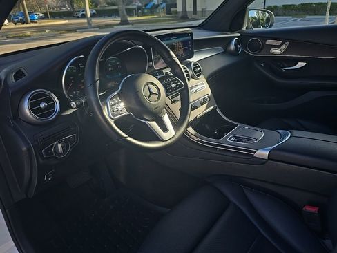 Used 2022 Mercedes-Benz GLC 300 4MATIC w/ Multimedia Package Lite image 20