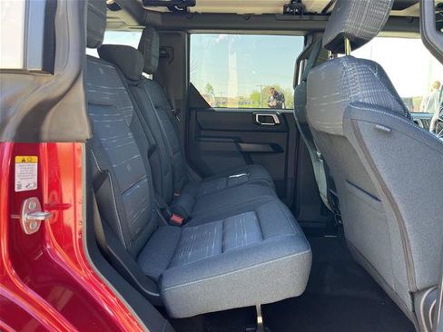 Certified 2025 Ford Bronco Heritage Edition AWD/4WD image 28