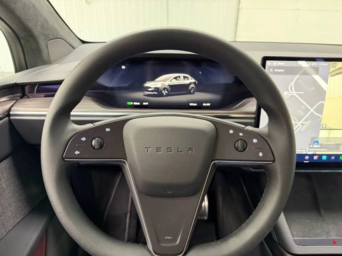 Used 2026 Tesla Model X image 27