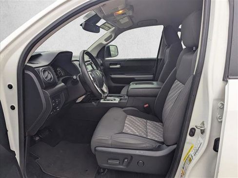 Used 2018 Toyota Tundra SR5 image 10